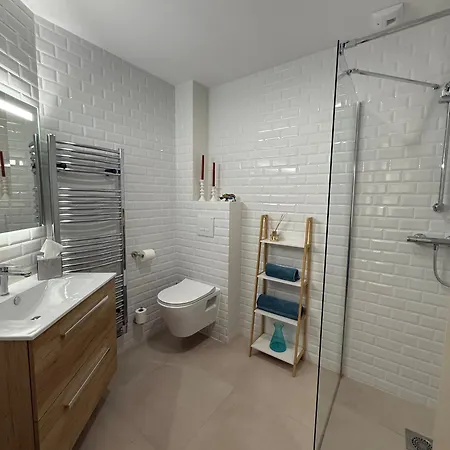Umaniti Hotel apartamentowy Narbona