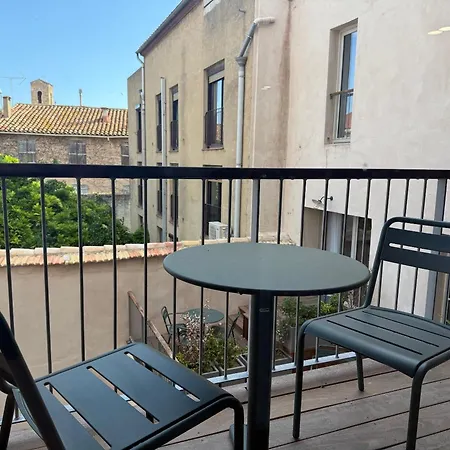 Hotel apartamentowy Umaniti